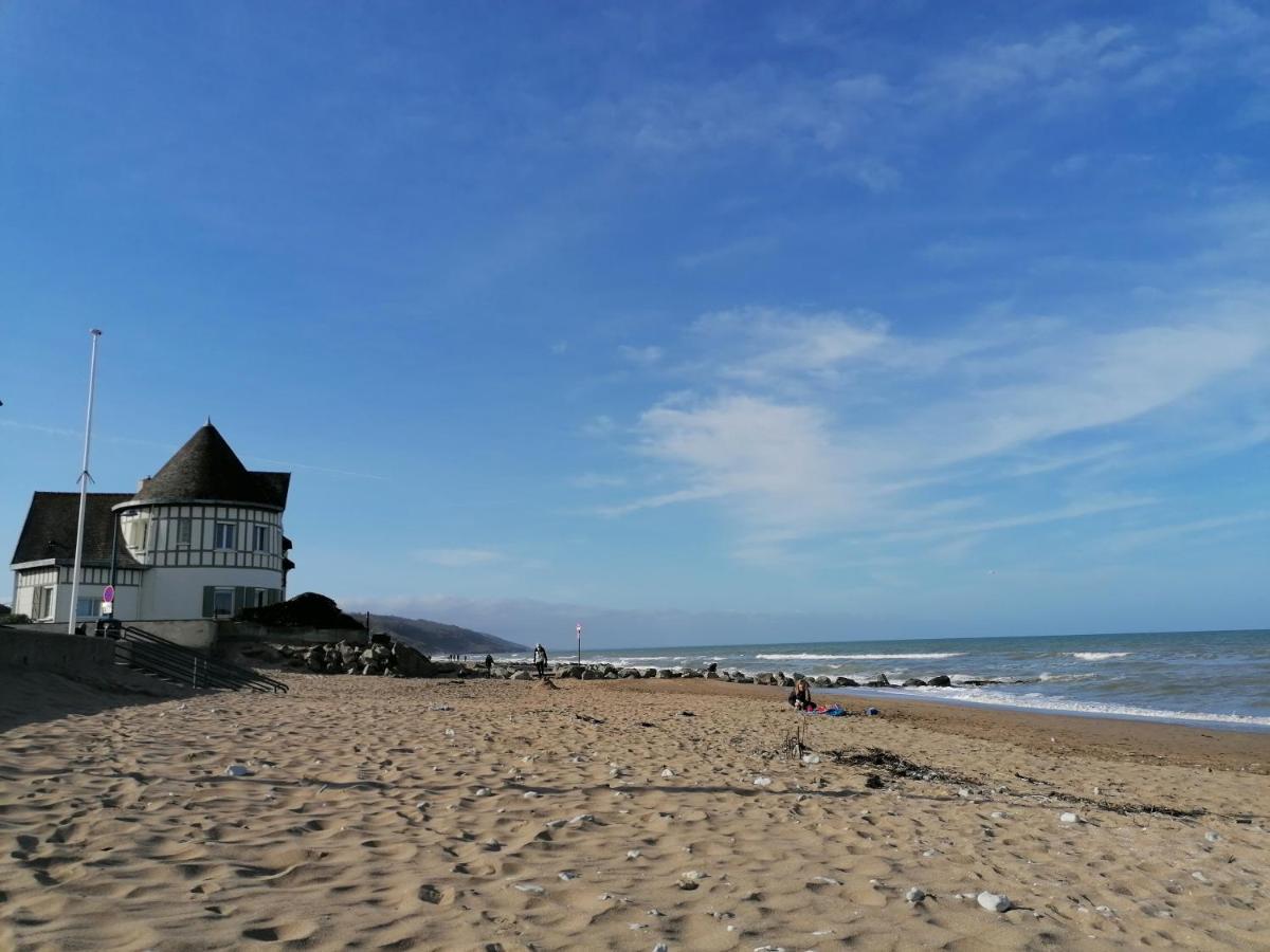 Appartamento Duplex à 150 mètres de la mer Villers-sur-Mer Esterno foto